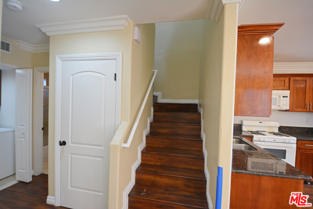 1432 1/2 Ricardo Street Los Angeles, CA 90033 - Photo 14 of 21 a view of a kitchen from the hallway