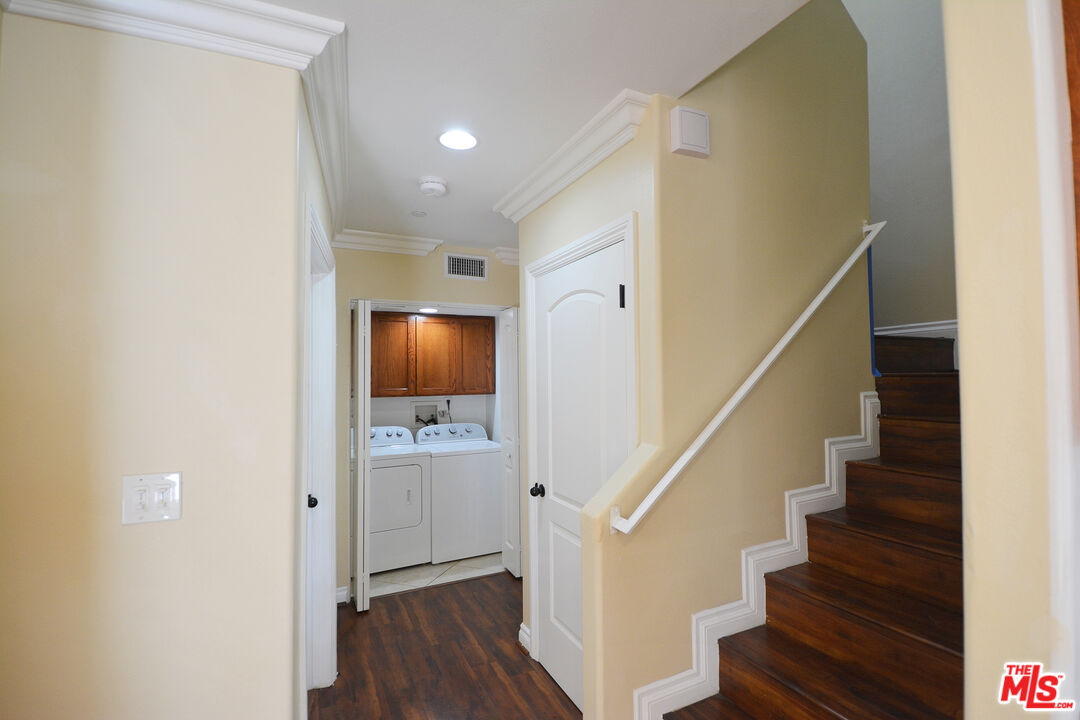1432 1/2 Ricardo Street Los Angeles, CA 90033 - Photo 15 of 21 a view of entryway and hall with wooden floor