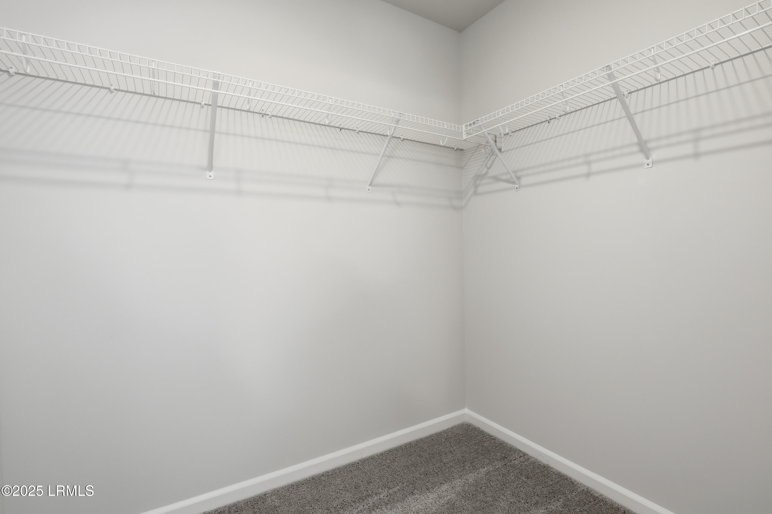 598 Aviation Drive Ridgeland, SC 29936 - Photo 19 of 28 Primary Closet