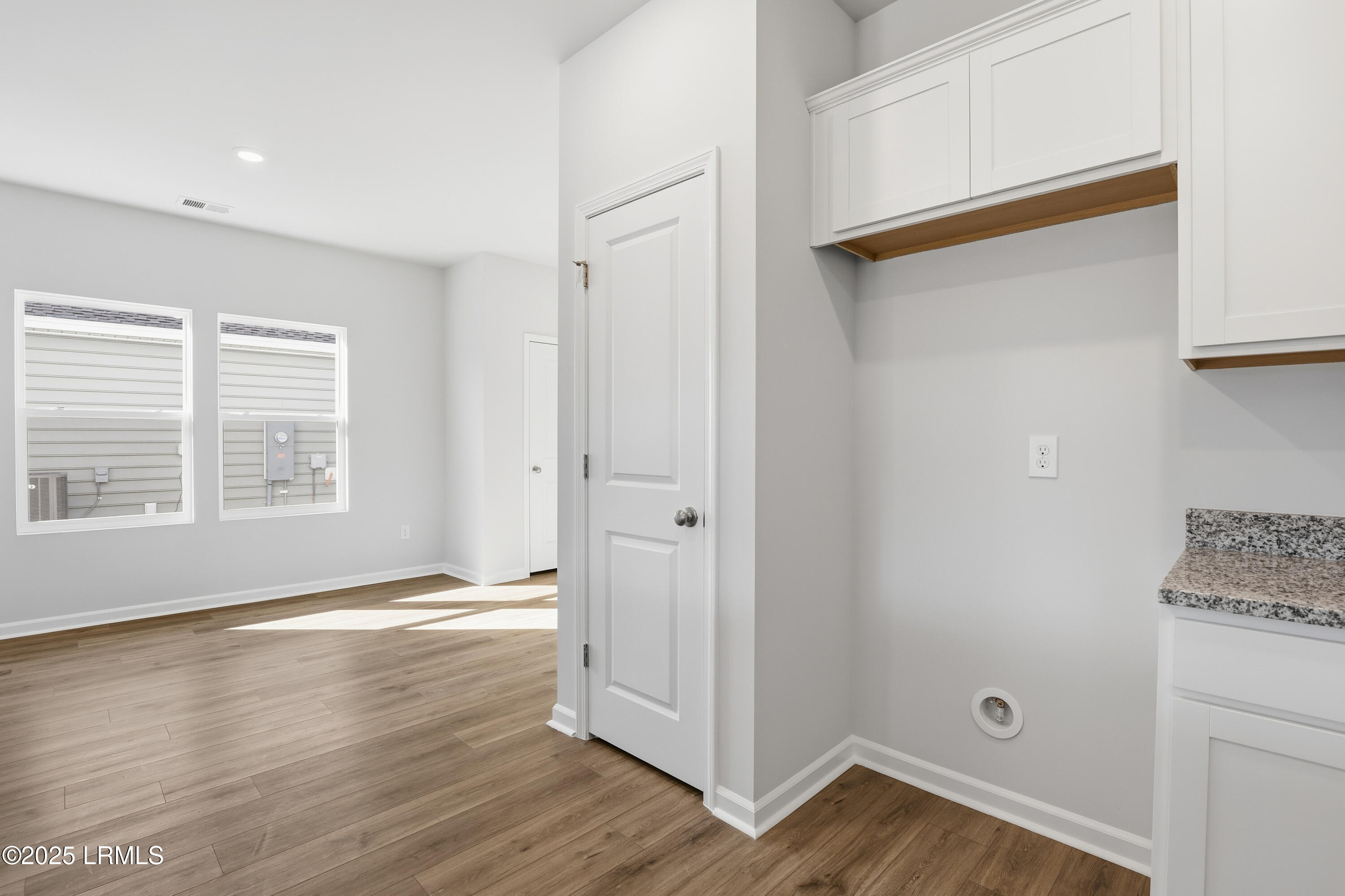 598 Aviation Drive Ridgeland, SC 29936 - Photo 9 of 28 Kitchen