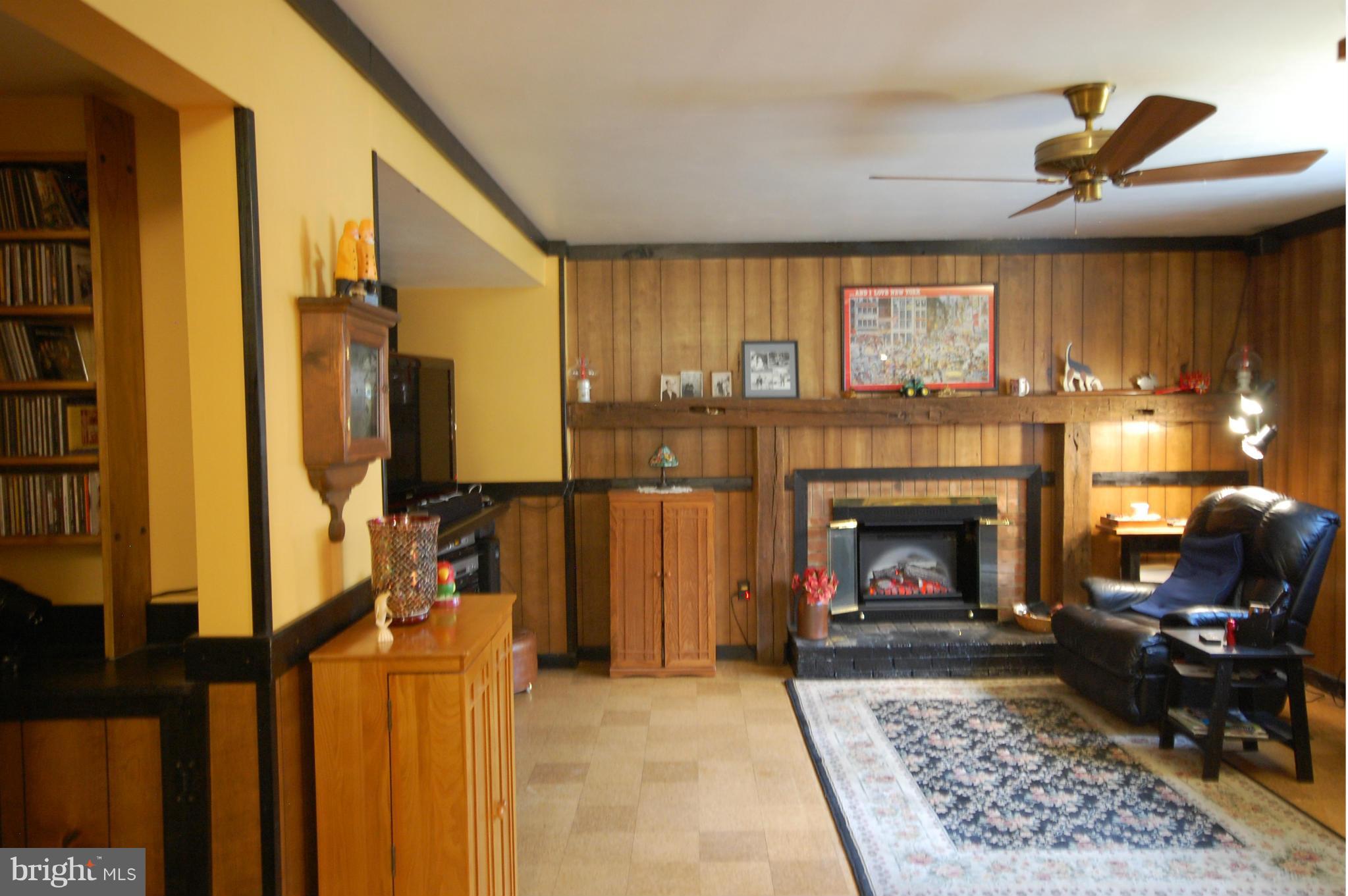3617 Colony Road Fairfax, VA 22030 - Photo 19 of 30 Family Room