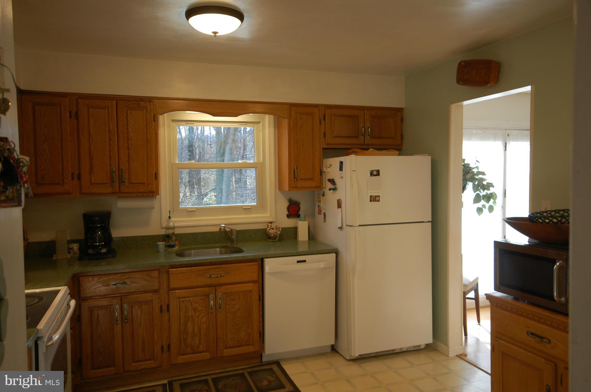 3617 Colony Road Fairfax, VA 22030 - Photo 7 of 30 Kitchen