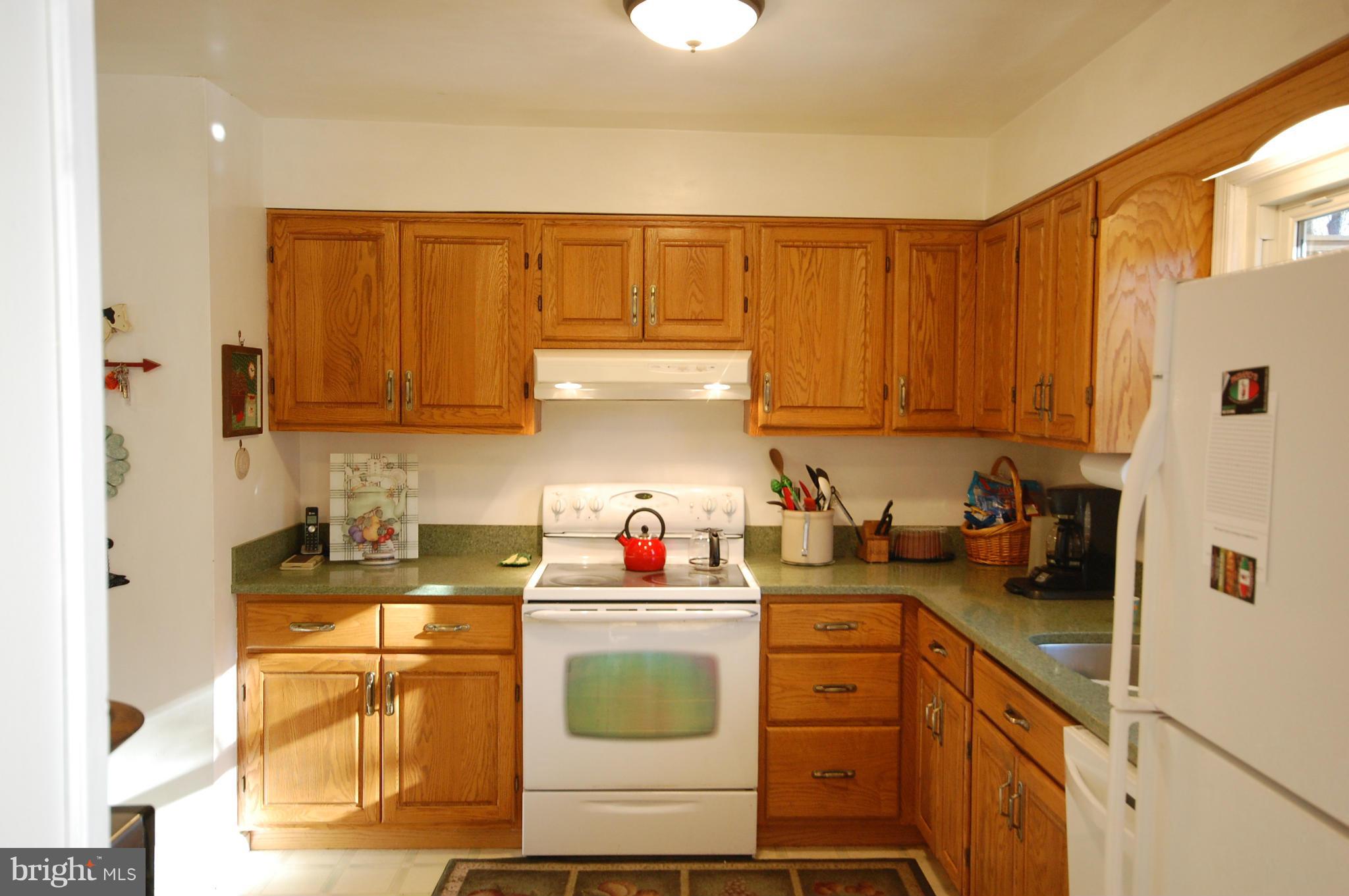 3617 Colony Road Fairfax, VA 22030 - Photo 8 of 30 Kitchen