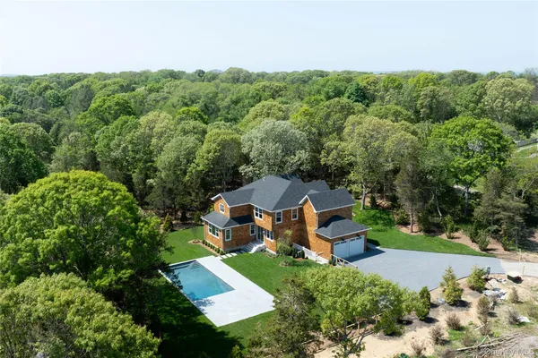 $2,795,000 | 205 Kats Court, East Marion, NY 11939