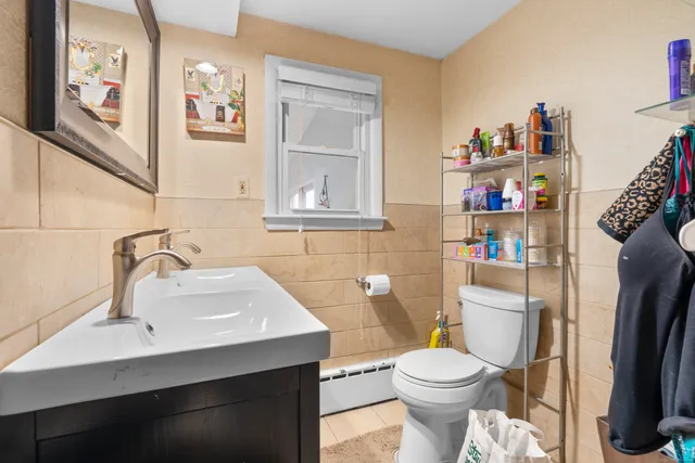 $410,000 | 523 Chamberlain Hill Road, Haddam, CT 06441