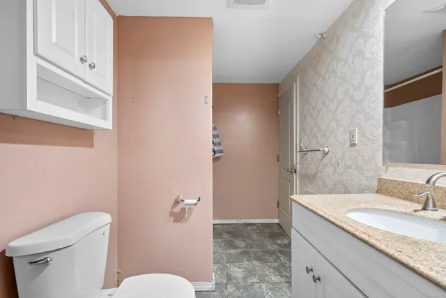 $410,000 | 523 Chamberlain Hill Road, Haddam, CT 06441