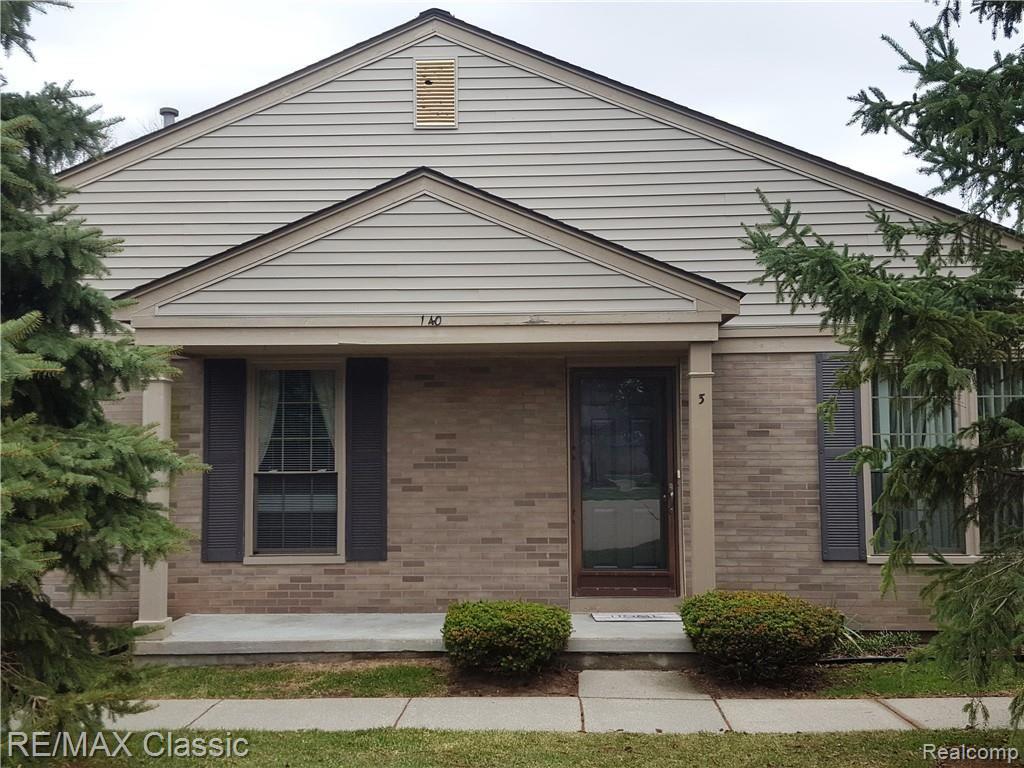 140 Pine Tree Ridge, Unit 3 Waterford, MI 48327 - Photo 1 of 9 140 - 3 Pine Tree Ridge