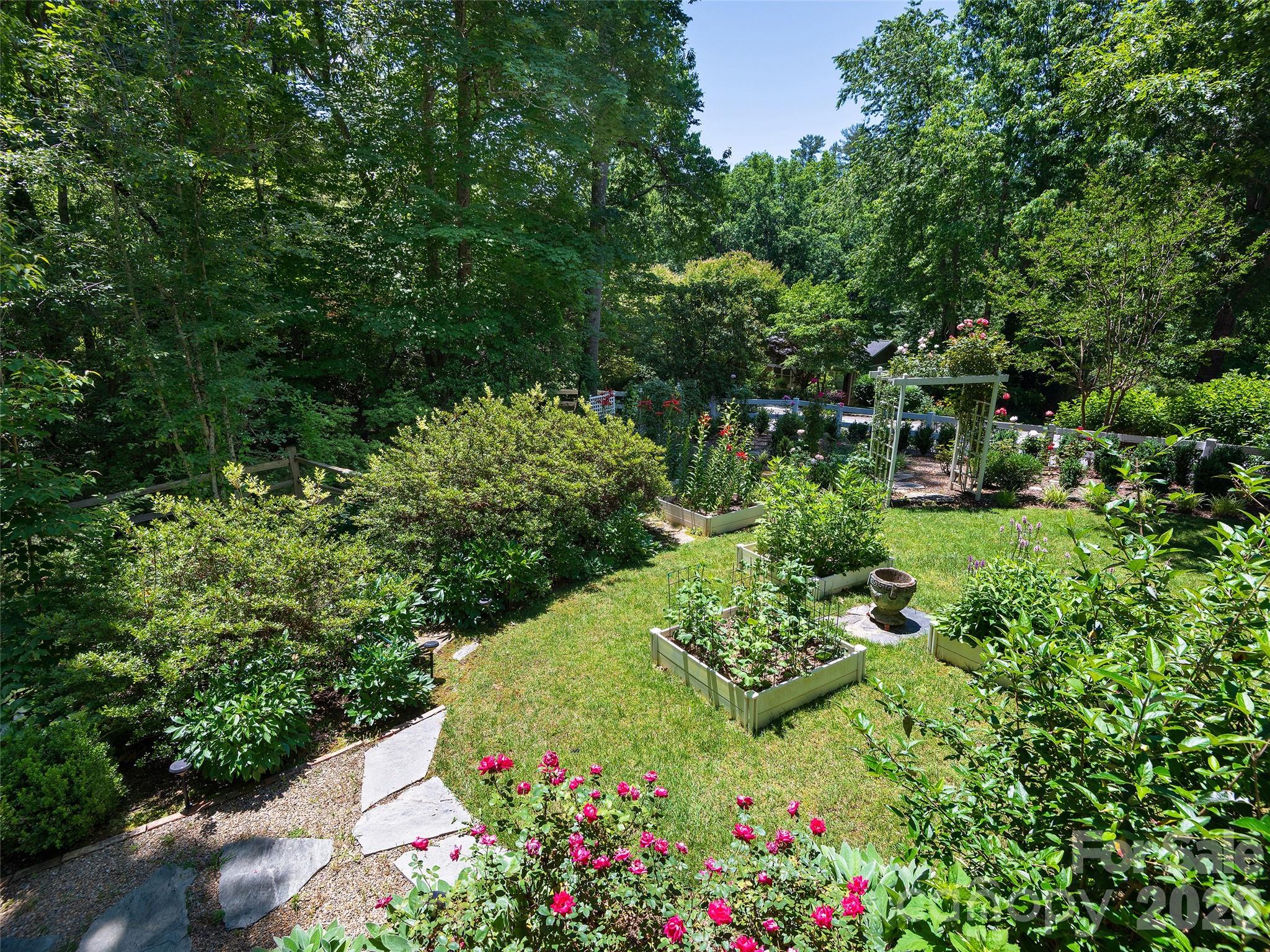 122 Brandon Road Hendersonville, NC 28739 - Photo 36 of 46
