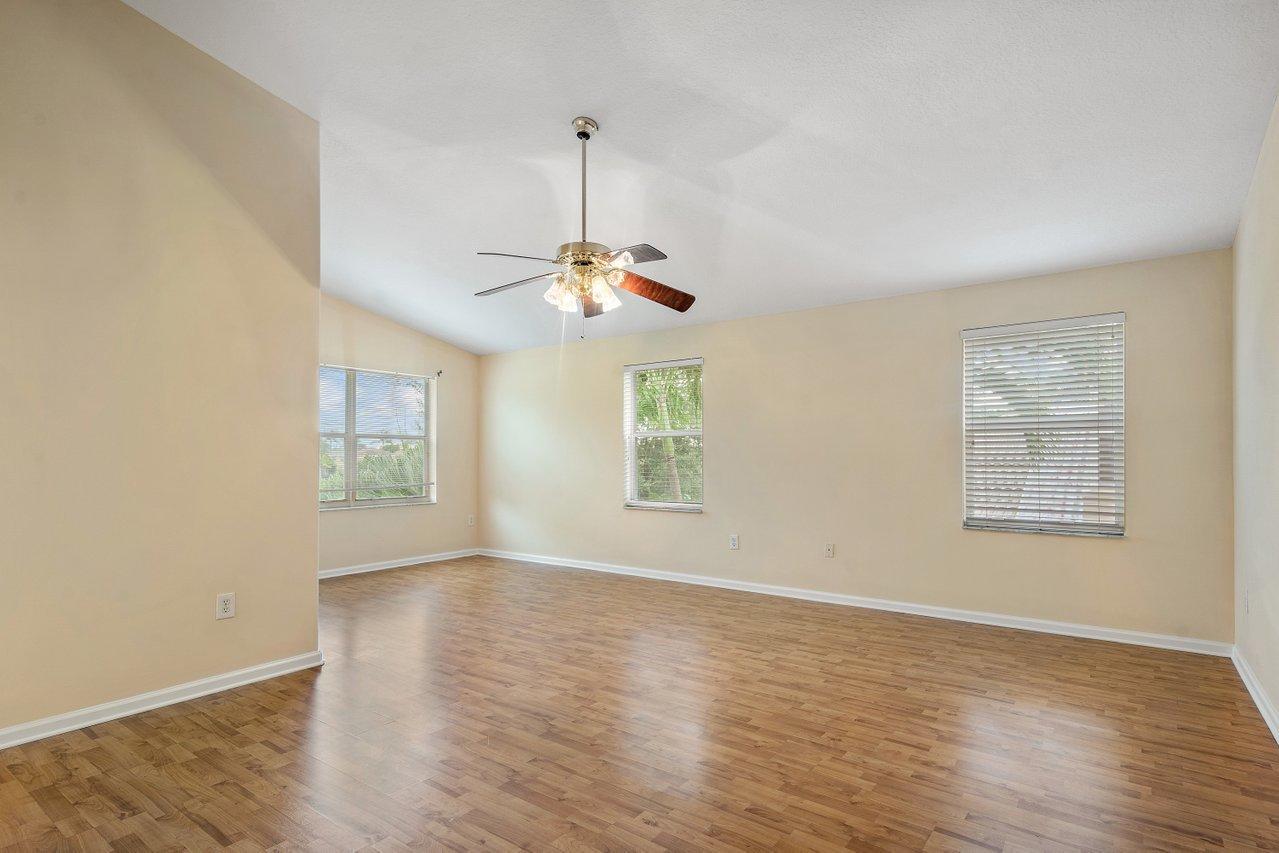 2111 Reston Circle Royal Palm Beach, FL 33411 - Photo 16 of 48 016-2111RestonCircle-RoyalPalmBeach-FL-3