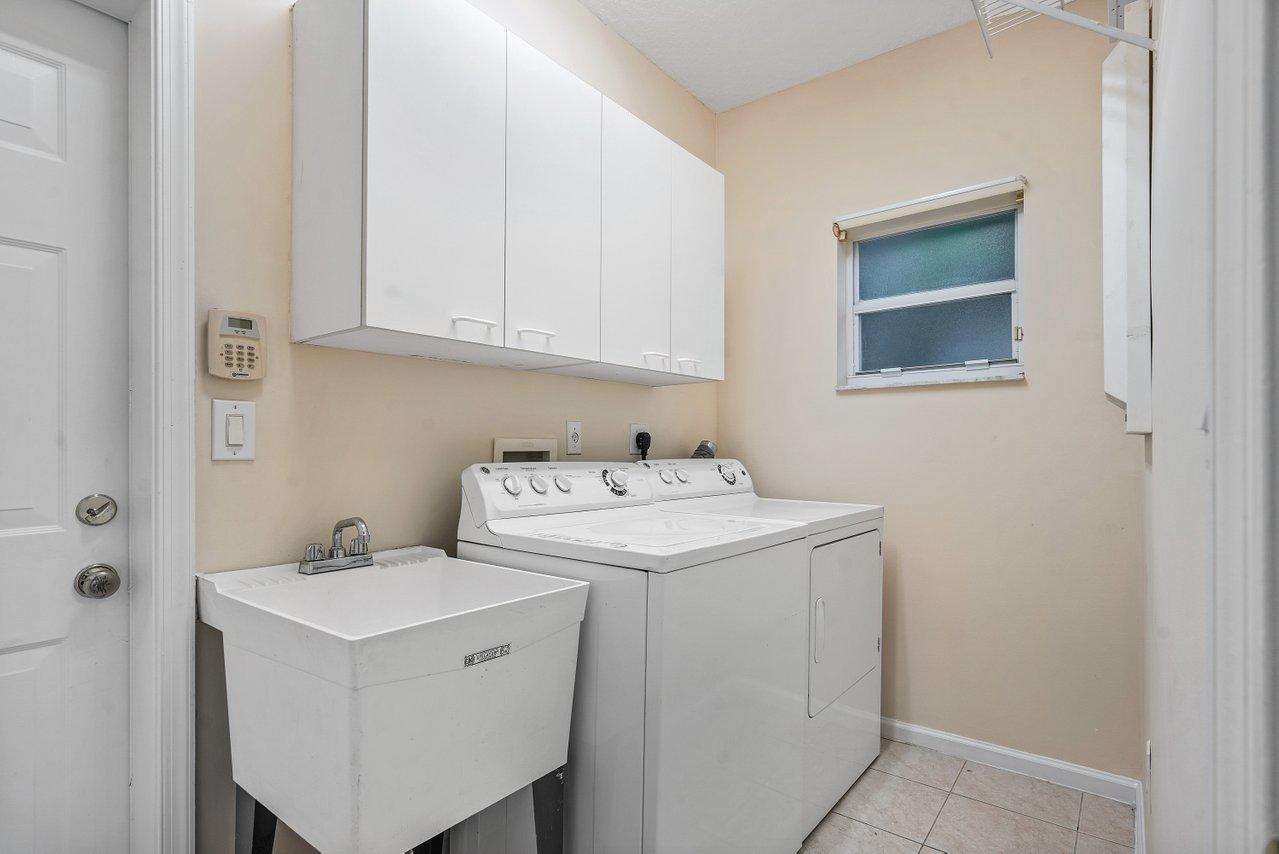 2111 Reston Circle Royal Palm Beach, FL 33411 - Photo 29 of 48 029-2111RestonCircle-RoyalPalmBeach-FL-3