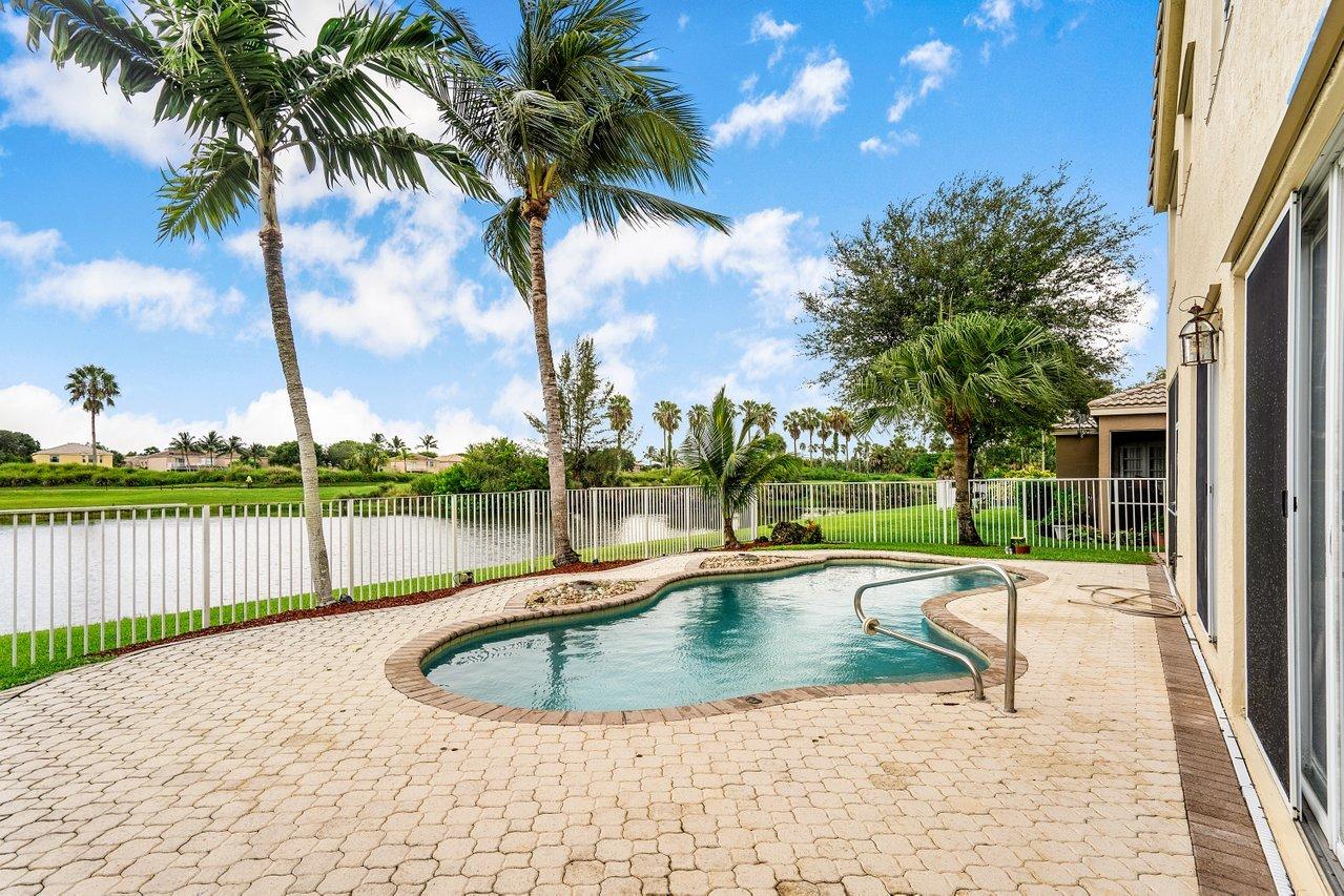 2111 Reston Circle Royal Palm Beach, FL 33411 - Photo 32 of 48 032-2111RestonCircle-RoyalPalmBeach-FL-3
