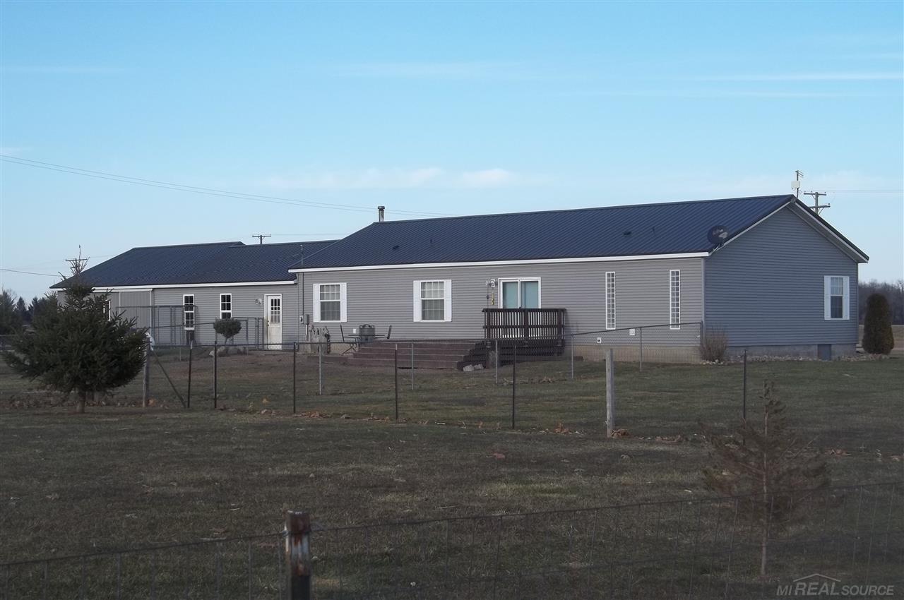 6582 Todd Road Croswell, MI 48422 - Photo 3 of 20 31252605-2.JPG