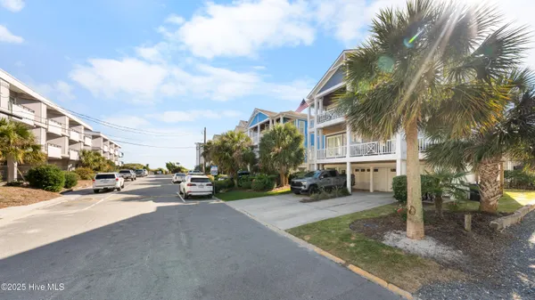 $1,650,000 | 12 East Greensboro Street, Unit A, Wrightsville Beach, NC 28480
