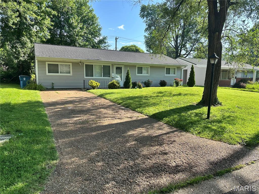 9711 Corregidor Drive Woodson Terrace, MO 63134 - Photo 2 of 8