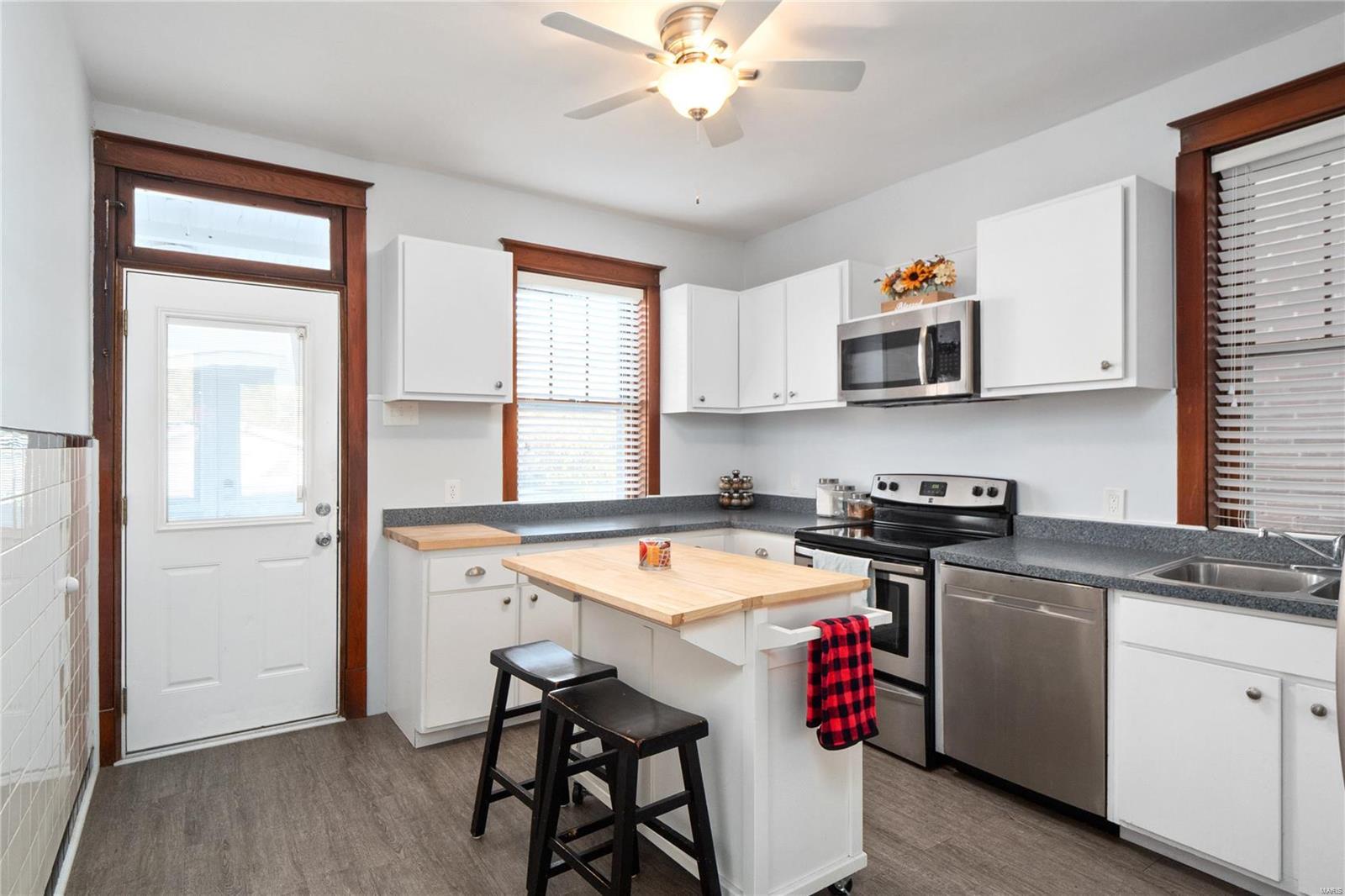 4673 Rosa Avenue St. Louis, MO 63116 - Photo 16 of 29 Gallery Image 16