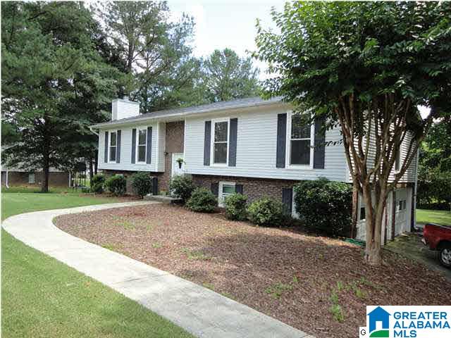 1447 Hill Spun Road Alabaster, AL 35007 - Photo 4 of 32
