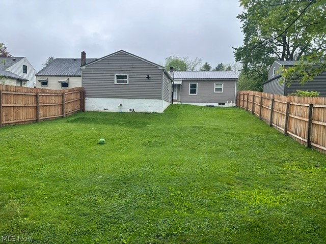 438 10th Street Struthers, OH 44471 - Photo 2 of 13