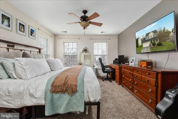 $524,900 | 222 Stephens Run Street, Stephens City, VA 22655