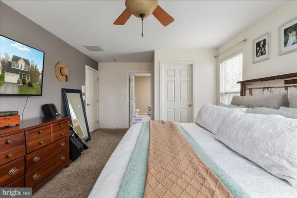 $524,900 | 222 Stephens Run Street, Stephens City, VA 22655