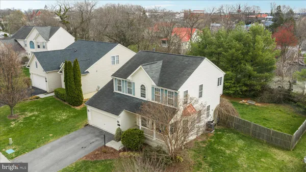 $524,900 | 222 Stephens Run Street, Stephens City, VA 22655