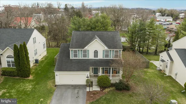 $524,900 | 222 Stephens Run Street, Stephens City, VA 22655