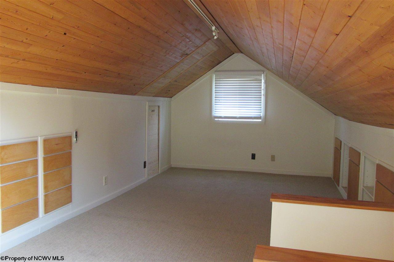 124 Reeves Avenue Fairmont, WV 26554 - Photo 10 of 19 Gallery Image 10