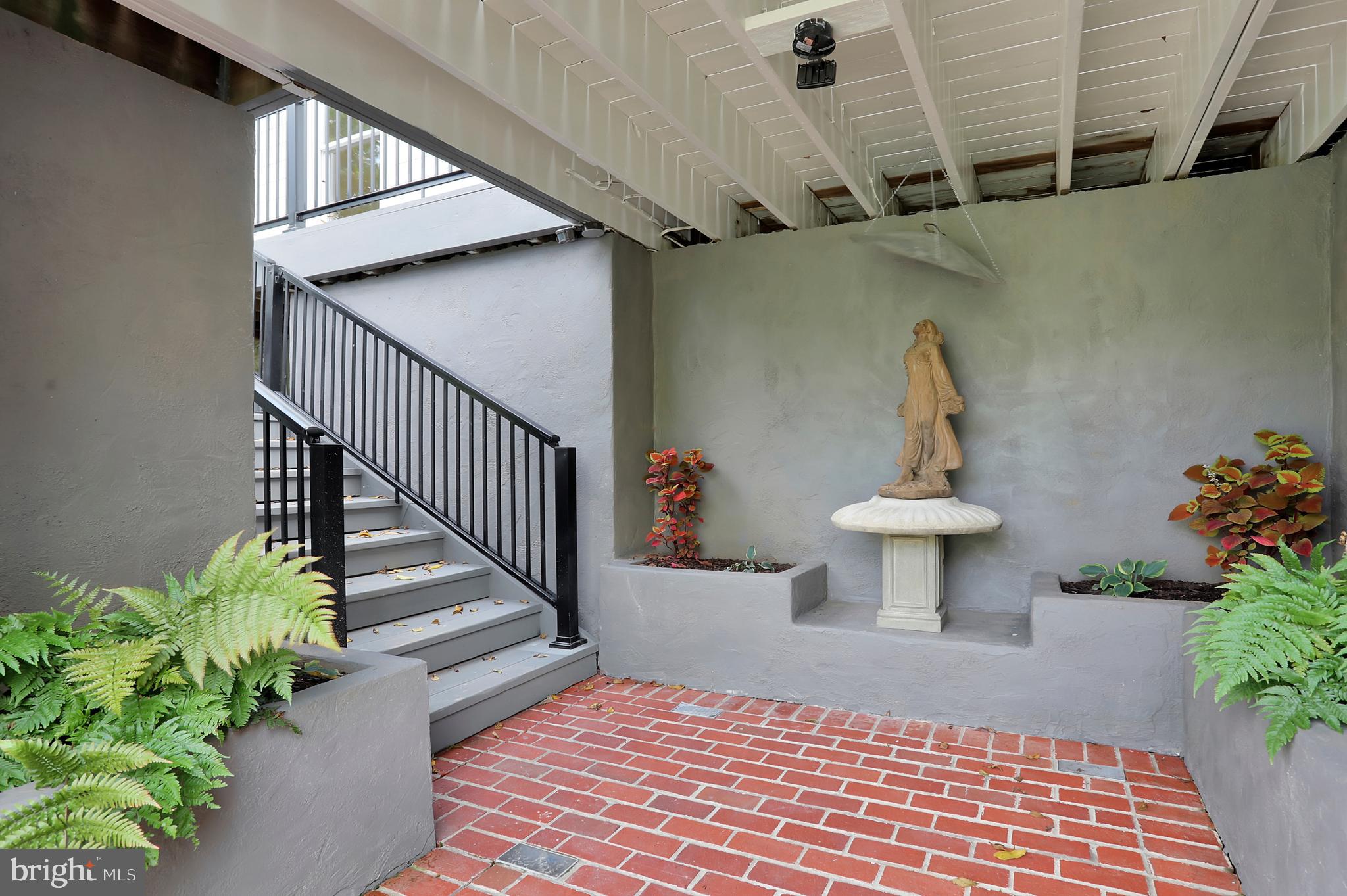 3632 Vineyard Road Falling Waters, WV 25419 - Photo 40 of 56 Front entry