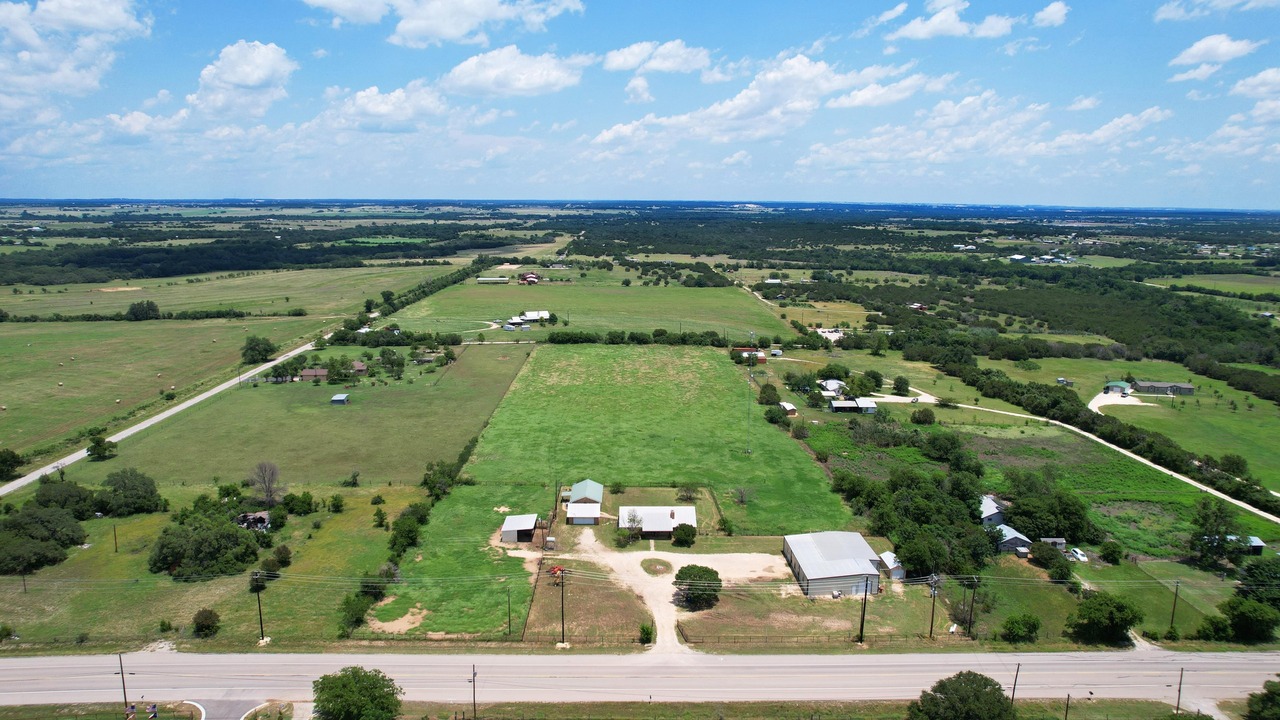 14550 Ranch Road 2338 Georgetown, TX 78633 - Photo 34 of 39