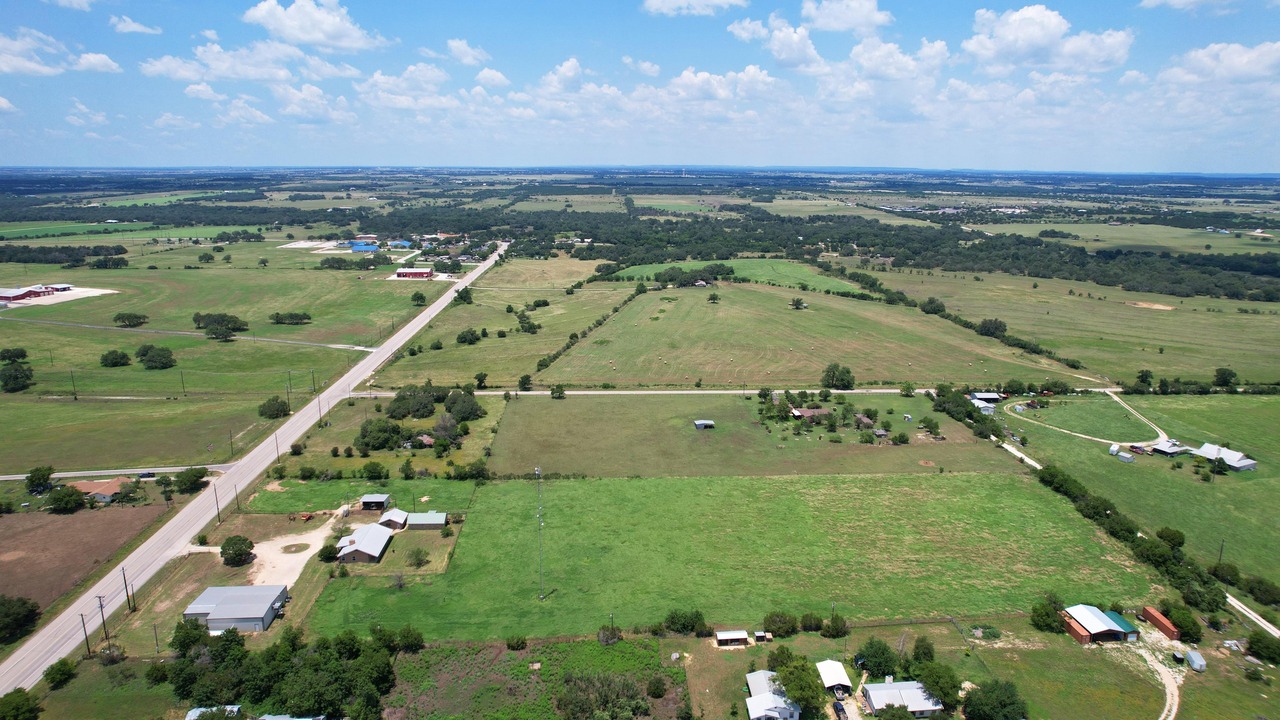 14550 Ranch Road 2338 Georgetown, TX 78633 - Photo 35 of 39