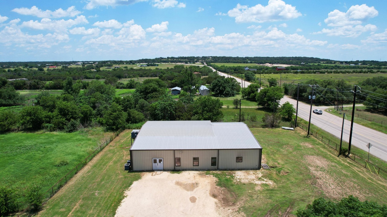 14550 Ranch Road 2338 Georgetown, TX 78633 - Photo 38 of 39