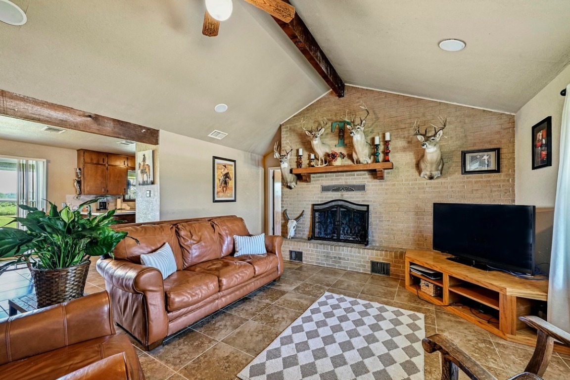 14550 Ranch Road 2338 Georgetown, TX 78633 - Photo 5 of 39