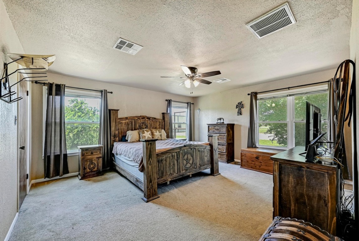 14550 Ranch Road 2338 Georgetown, TX 78633 - Photo 10 of 39