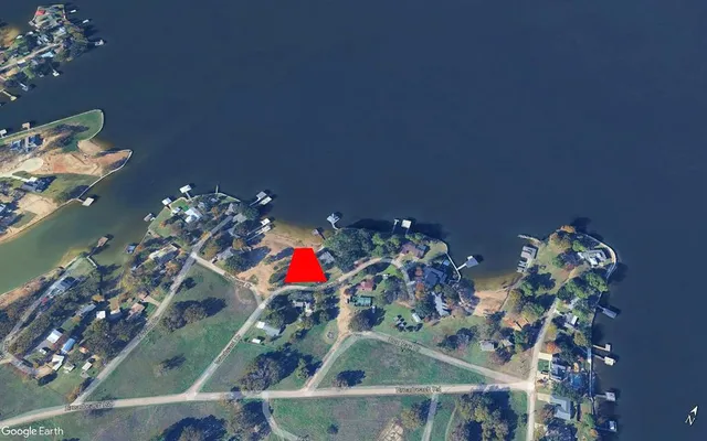 $995,000 | 2221 Windward Drive, Tool, TX 75143