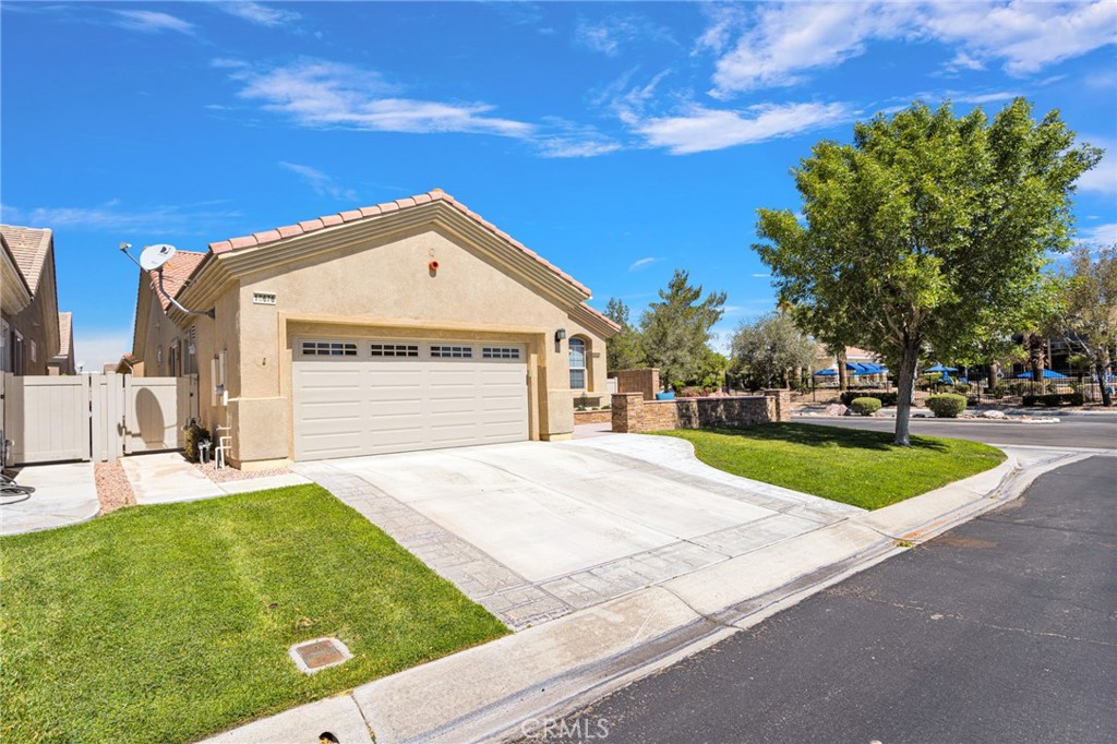 10676 Lanigan Road Apple Valley, CA 92308 - Photo 2 of 37