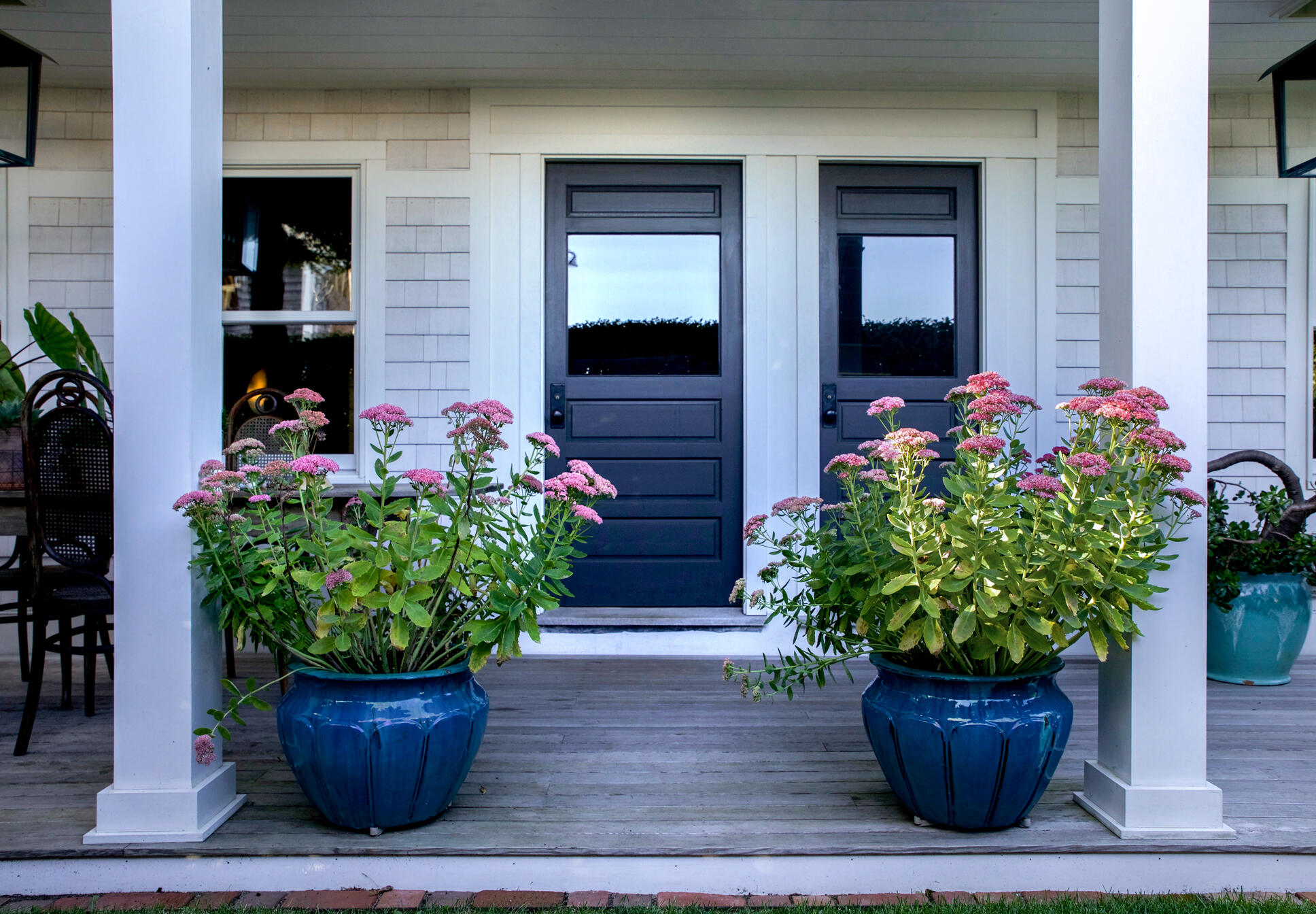 old-homestead-ptown-garden-front-doorl