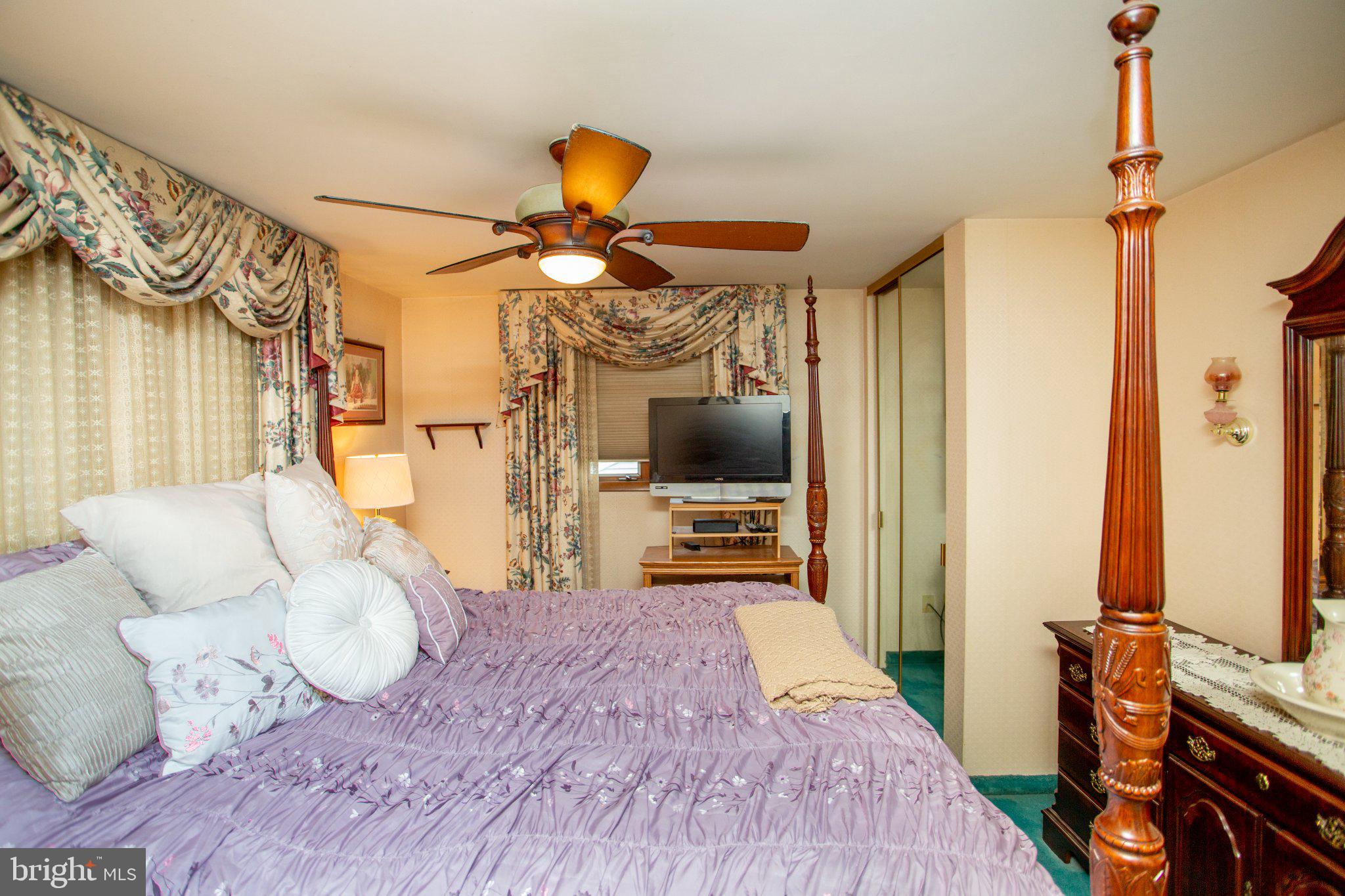 995 Hilltop Road Warminster, PA 18974 - Photo 41 of 55 Bedroom 2