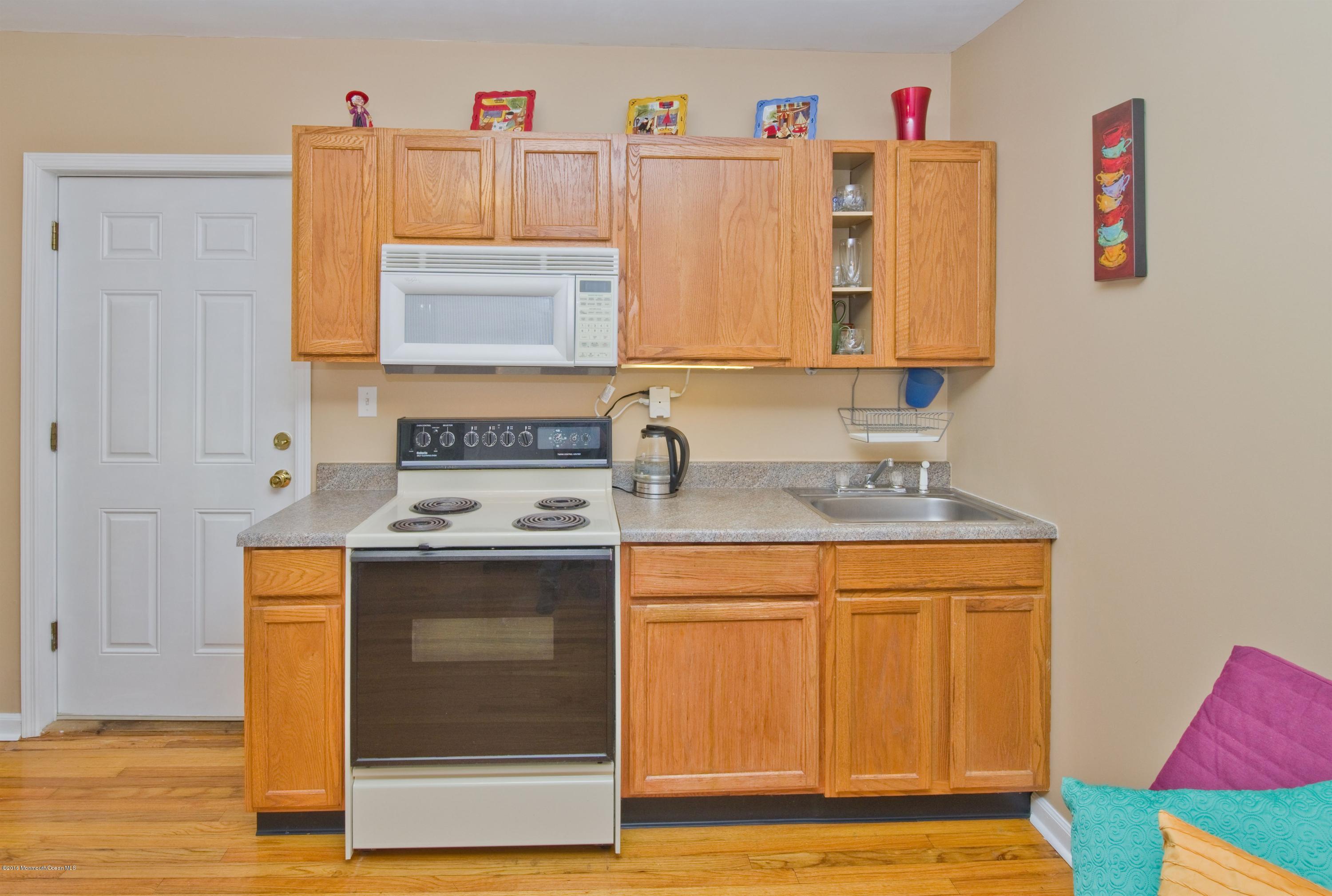 304 Ford Road Howell, NJ 07731 - Photo 23 of 30 023_IN-LAW SUITE