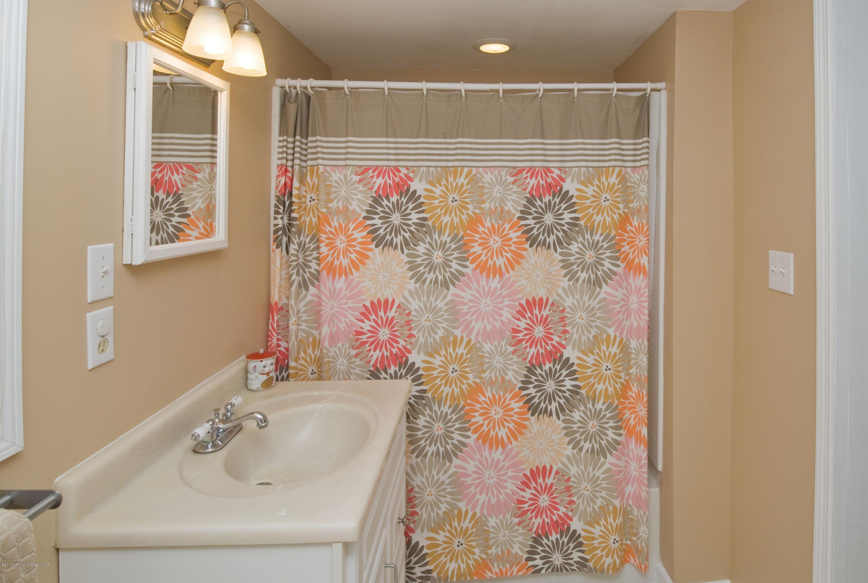 304 Ford Road Howell, NJ 07731 - Photo 27 of 30 027_IN-LAW SUITE BATHROOM