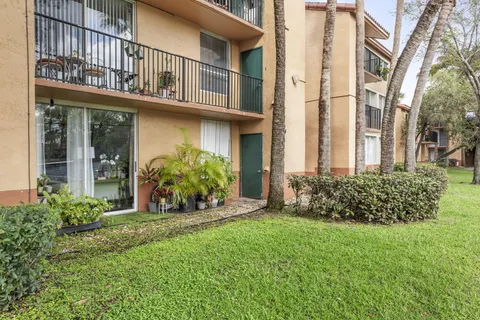 $255,000 | 10773 Cleary Boulevard, Unit 106, Plantation, FL 33324