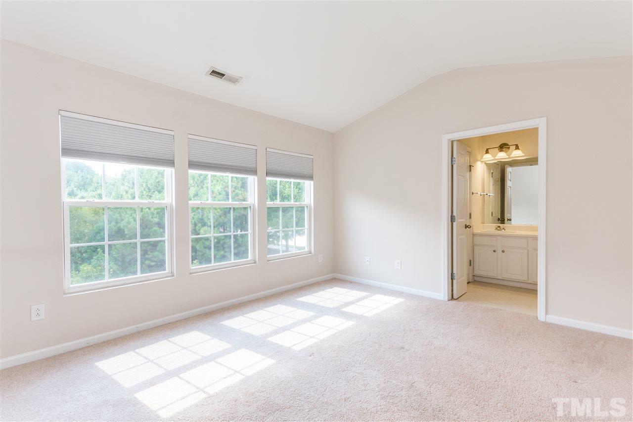 8525 Mt Valley Lane Raleigh, NC 27613 - Photo 12 of 23