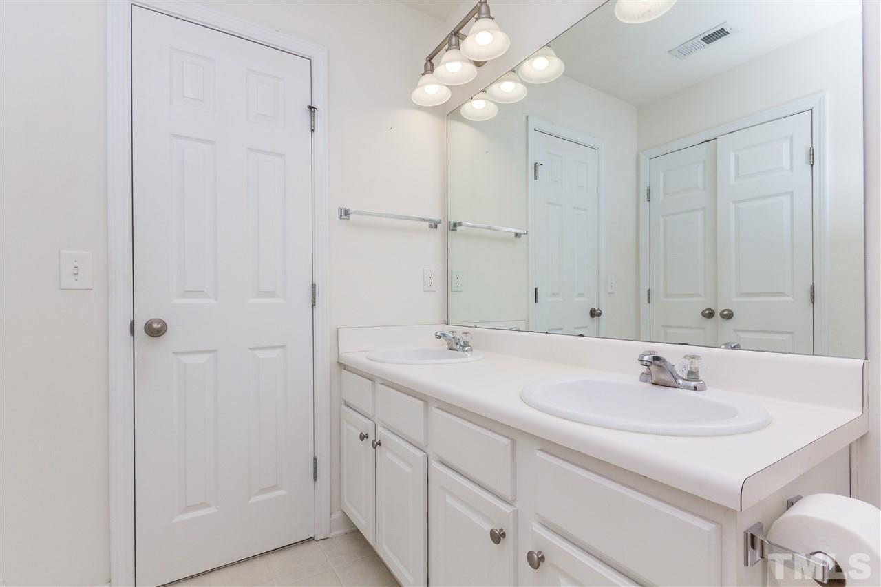 8525 Mt Valley Lane Raleigh, NC 27613 - Photo 14 of 23