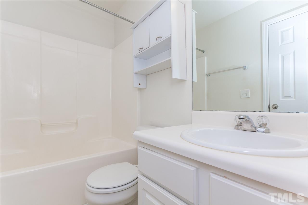 8525 Mt Valley Lane Raleigh, NC 27613 - Photo 17 of 23