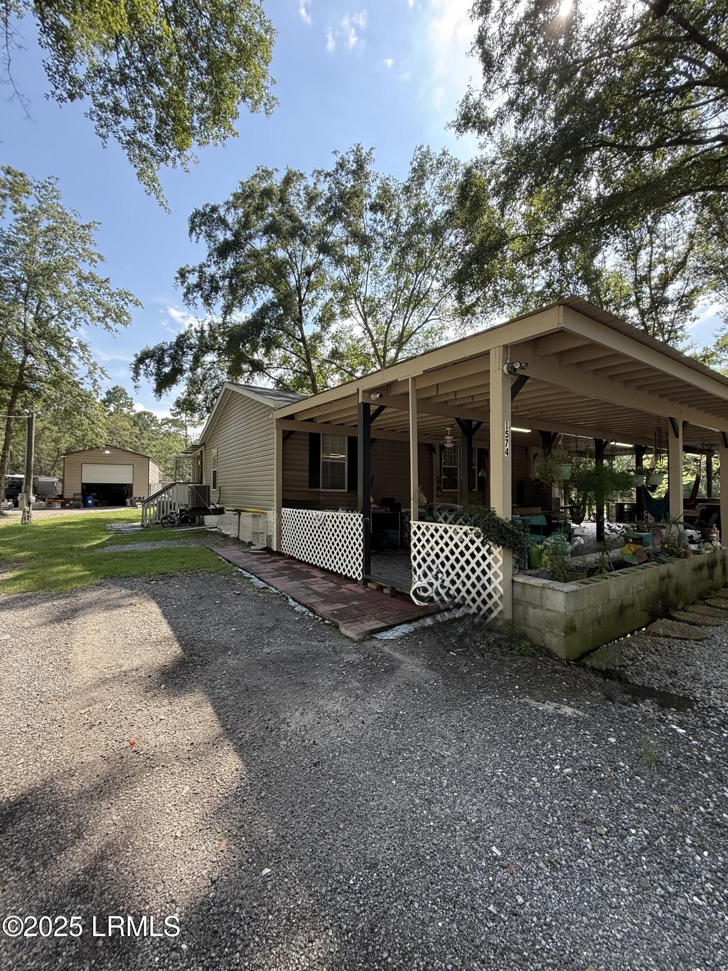 1574 Fordville Road Ridgeland, SC 29936 - Photo 2 of 18 IMG_1372