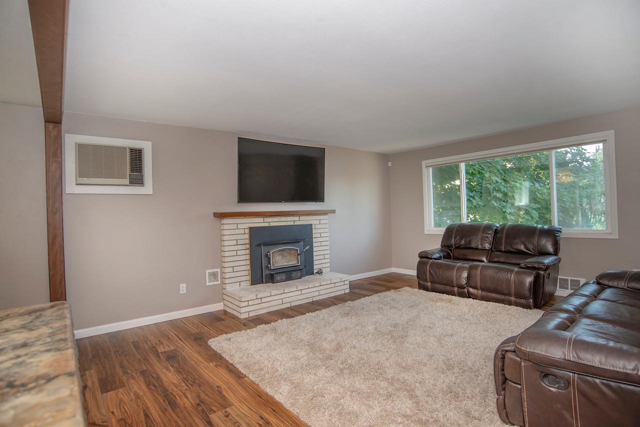 1103 South Blake Road Spokane Valley, WA 99216 - Photo 3 of 20