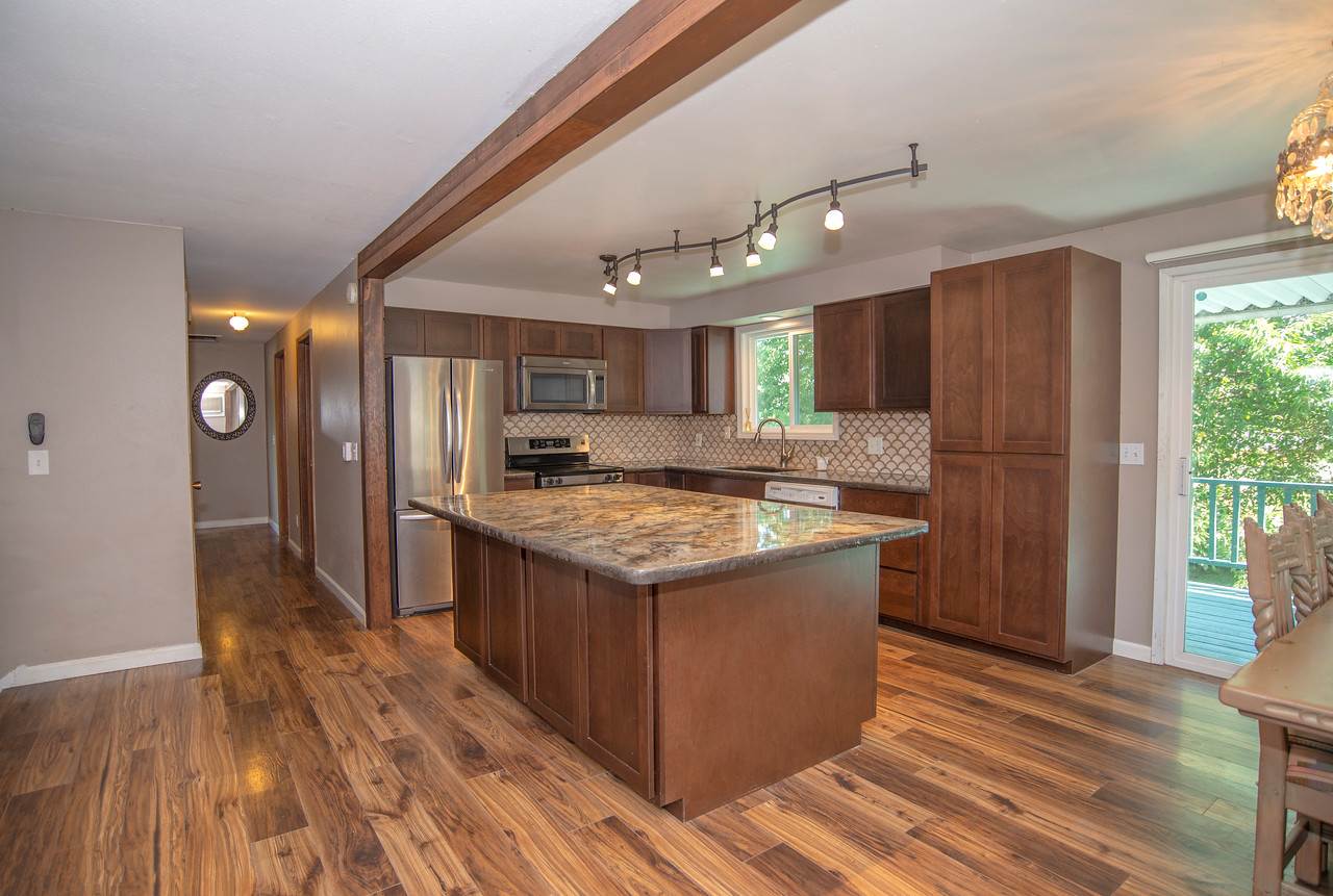 1103 South Blake Road Spokane Valley, WA 99216 - Photo 7 of 20