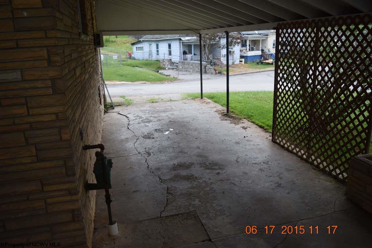 107 Montgomery Road Weston, WV 26452 - Photo 7 of 13 Gallery Image 7