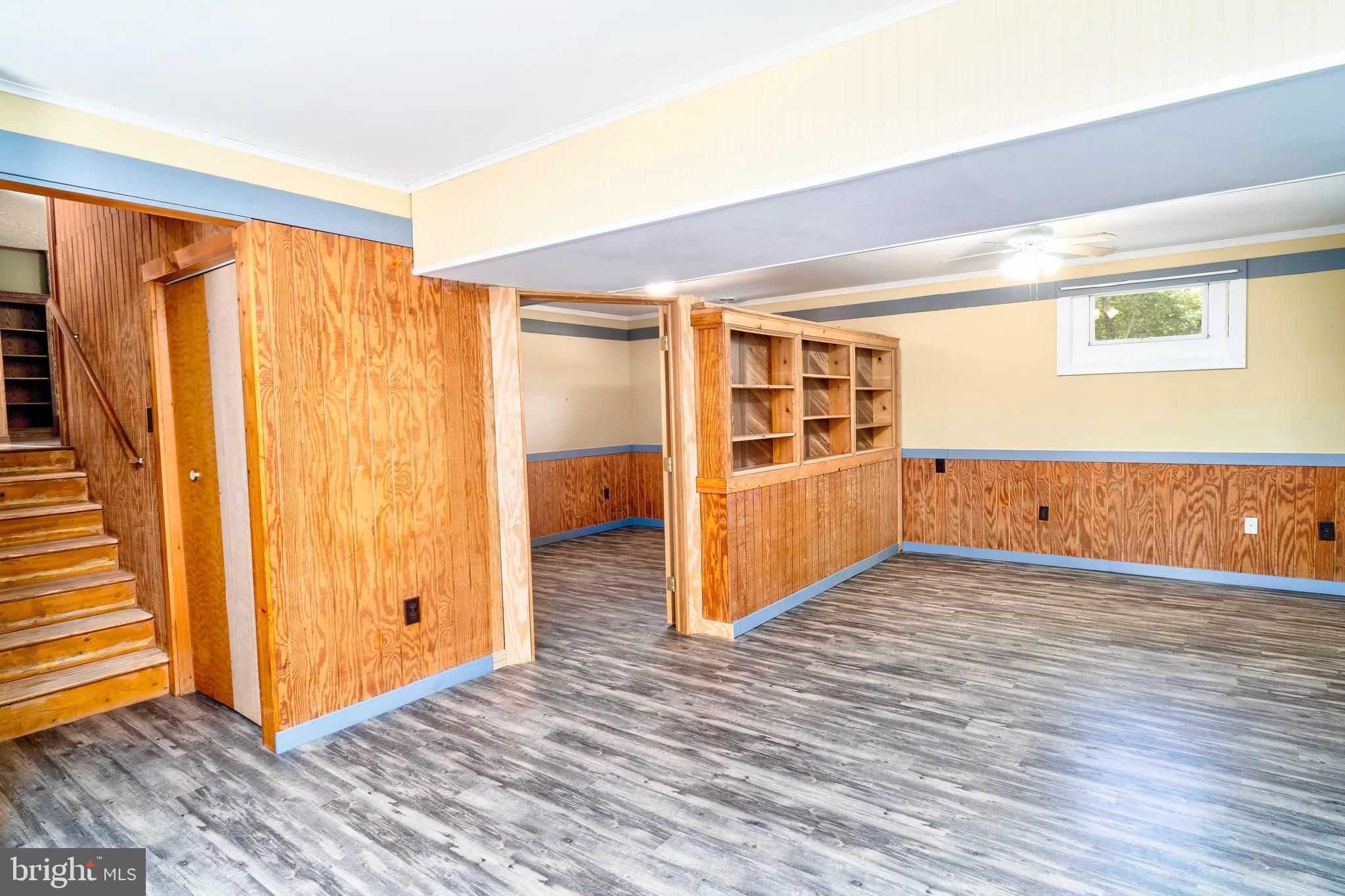 28484 Raccoon Ford Road Burr Hill, VA 22433 - Photo 25 of 48 Built-in shelves laminate floor great MIL suite