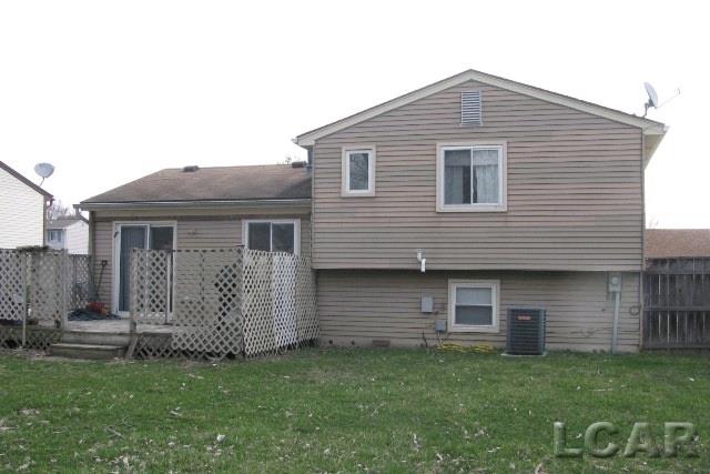 15916 Ridgebrook Path Romulus, MI 48174 - Photo 14 of 16 Rear of house