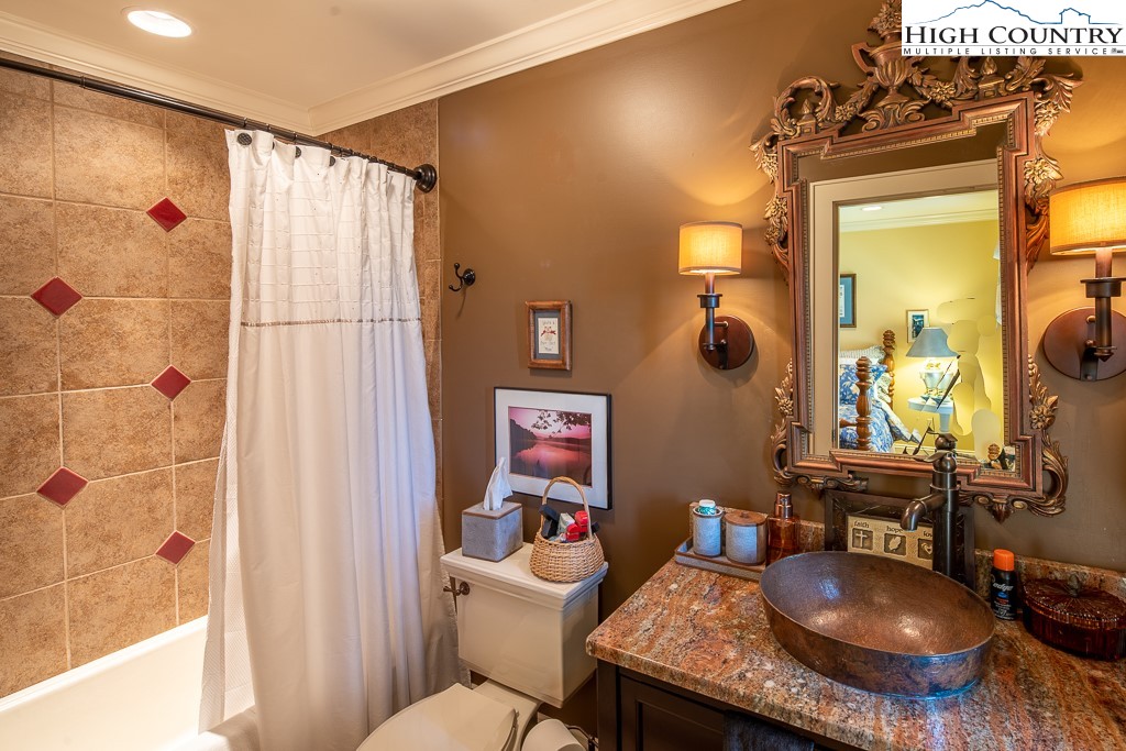 800 Turtle Creek Drive, Unit 4B Boone, NC 28607 - Photo 31 of 45 a bathroom with a sink toilet and shower