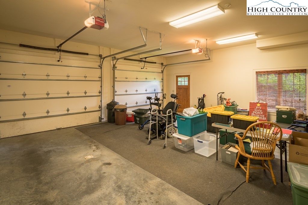 800 Turtle Creek Drive, Unit 4B Boone, NC 28607 - Photo 38 of 45 a view of a patio with open kitchen